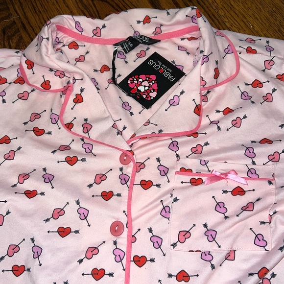 fabulous Other - Heart pajama set size large NWT perfect for Valentine’s Day!